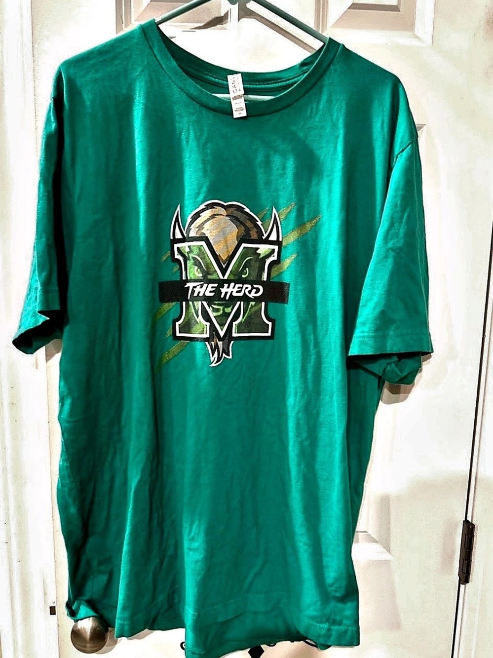 CANYON The Herd Graphic Tee in Green 3XL Like New Marshall University